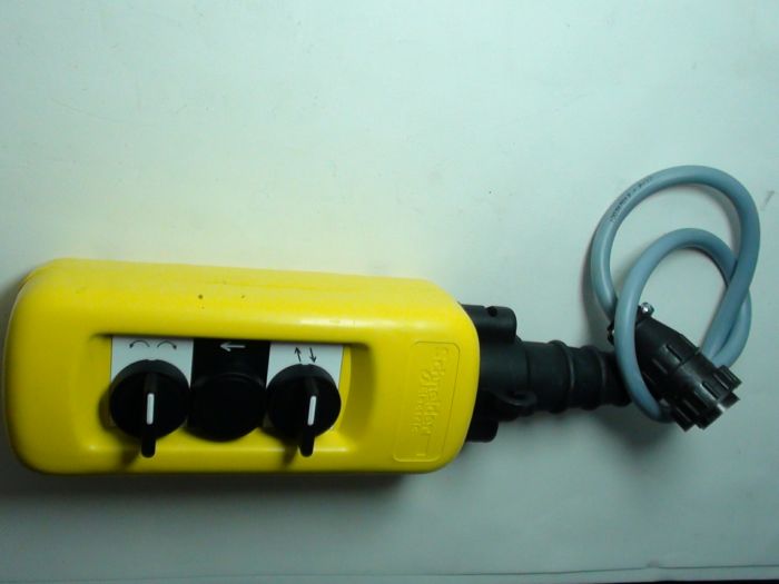 REMOTE CONTROL 471879601