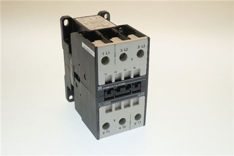 Kontaktör  K3-50A00 110-400V-100A